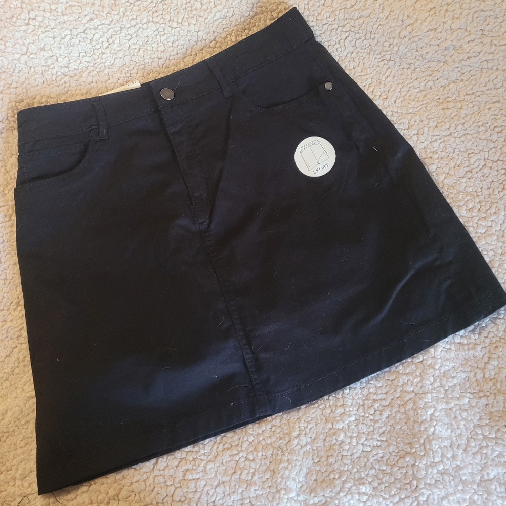 NWT Croft & Barrow Skort